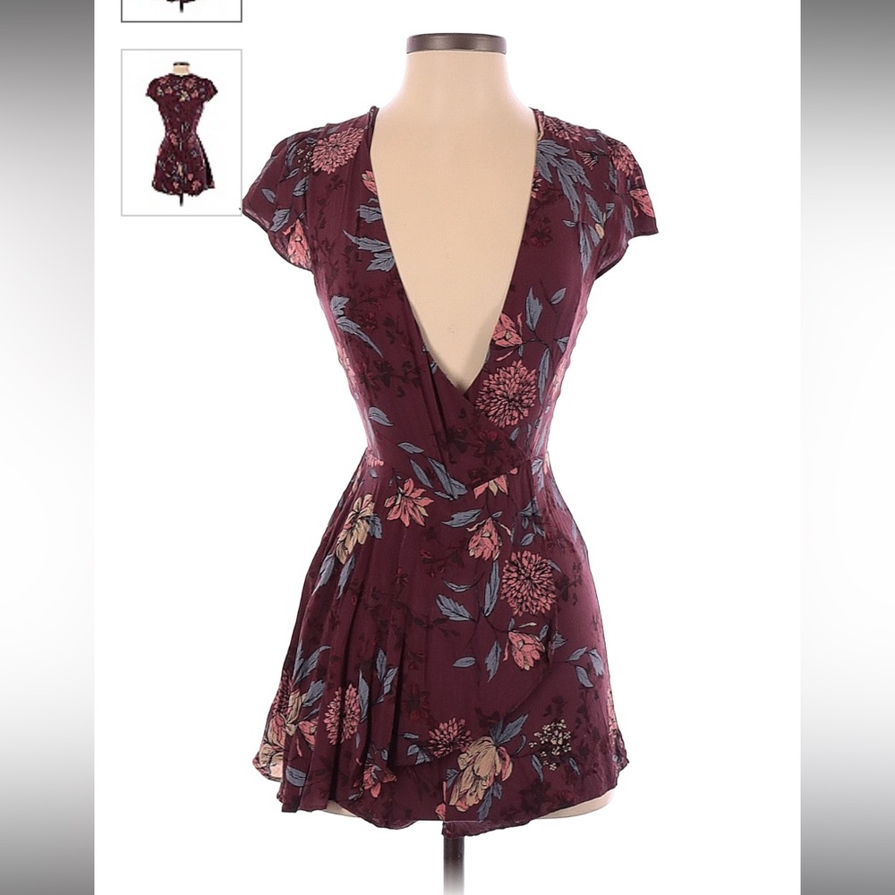 gorgeous and lightweight kimchi blue maroon romper from urban outfitters size S